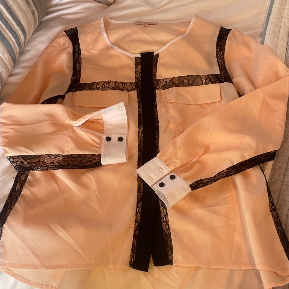 Gibson Latimer Light Peach Blouse with Lace